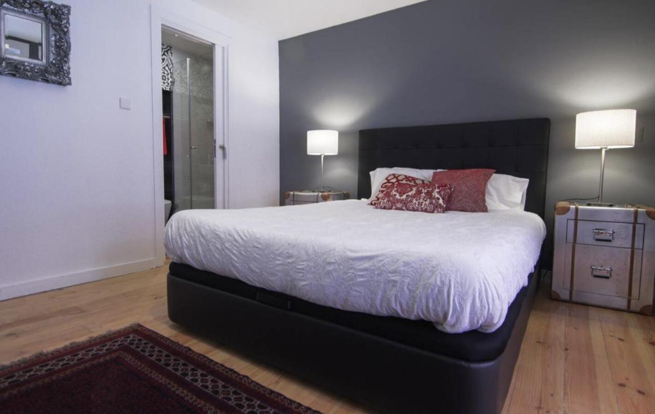 Chiado/Bairro Alto 2 Bedroom Apartment Lisbon Bagian luar foto